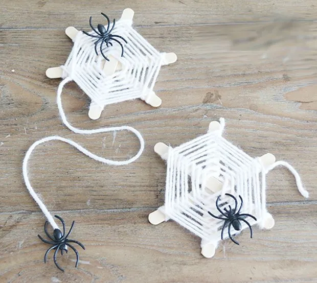 Telarañas caseras para Halloween - CharHadas Telarañas caseras para Halloween - CharHadas