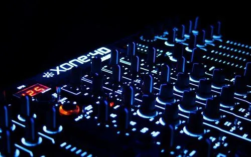 telcotronica: XONE:4D Mezclador profesional USB/controlador MIDI ... telcotronica: XONE:4D Mezclador profesional USB/controlador MIDI ...