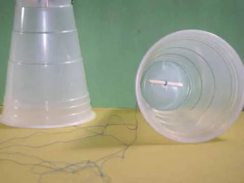 Cómo hacer un teléfono con vasos plasticos - YouTube Cómo hacer un teléfono con vasos plasticos - YouTube