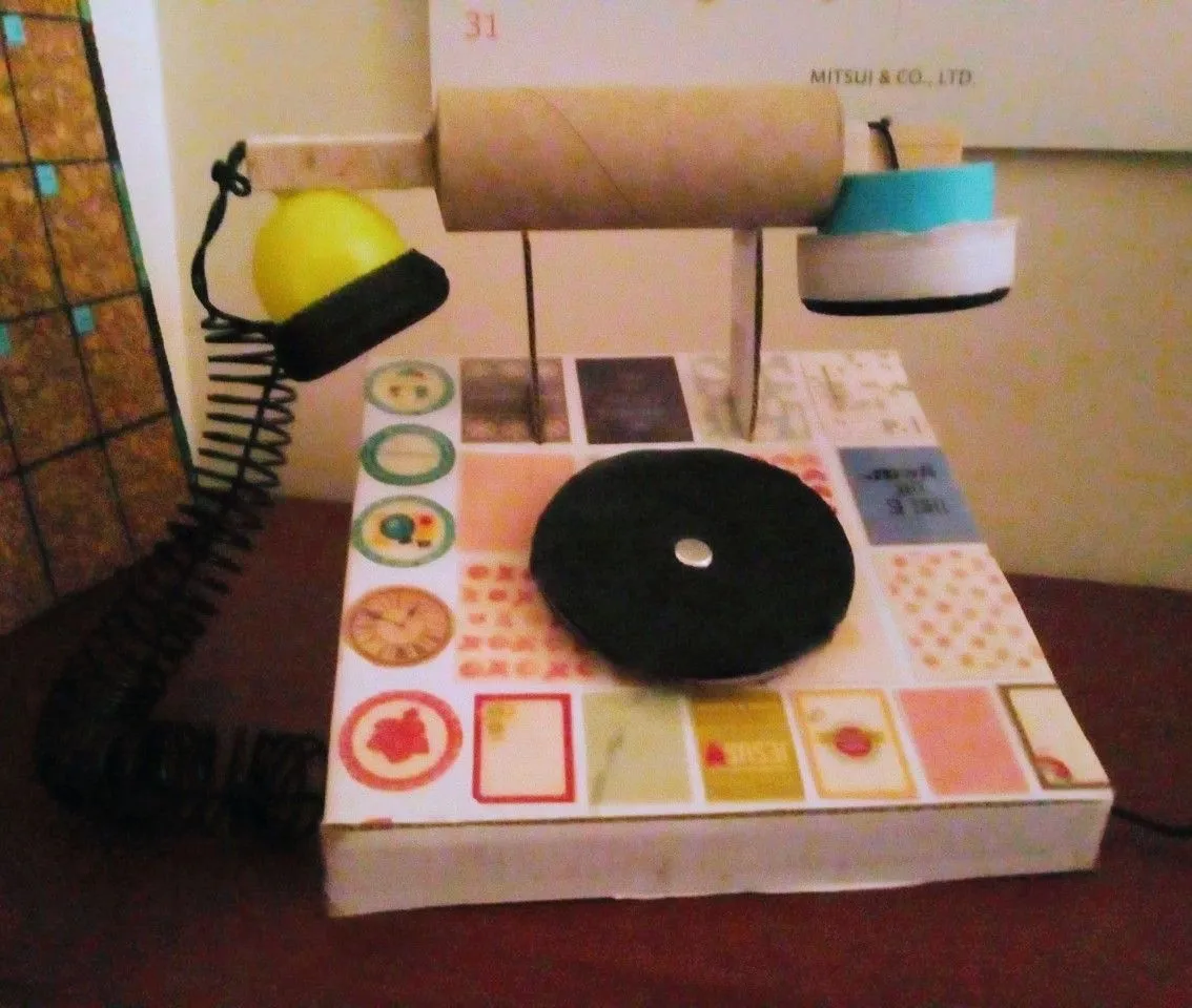 Teléfono vintage en material reciclable Ayudemos al planeta | Manualidades, Manualidades con cartulina, Cajas Teléfono vintage en material reciclable Ayudemos al planeta | Manualidades, Manualidades con cartulina, Cajas