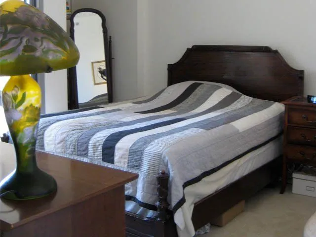 Por qué es bueno no tender la cama?