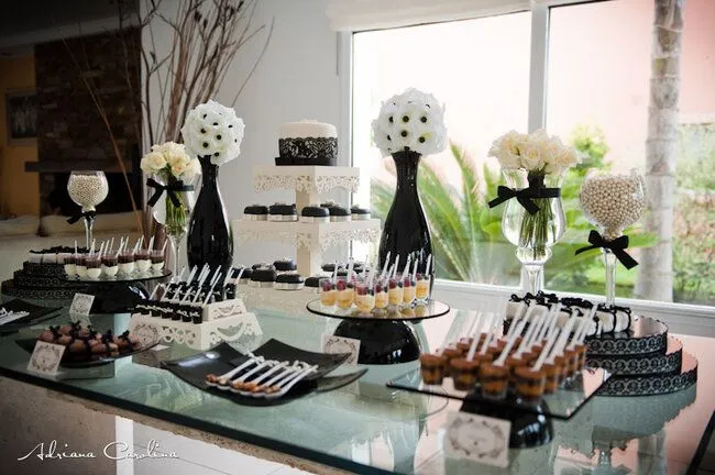 Tentate con esta mesa de dulces de boda espectacular! Tentate con esta mesa de dulces de boda espectacular!