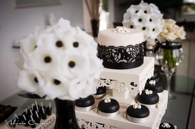 Tentate con esta mesa de dulces de boda espectacular! Tentate con esta mesa de dulces de boda espectacular!