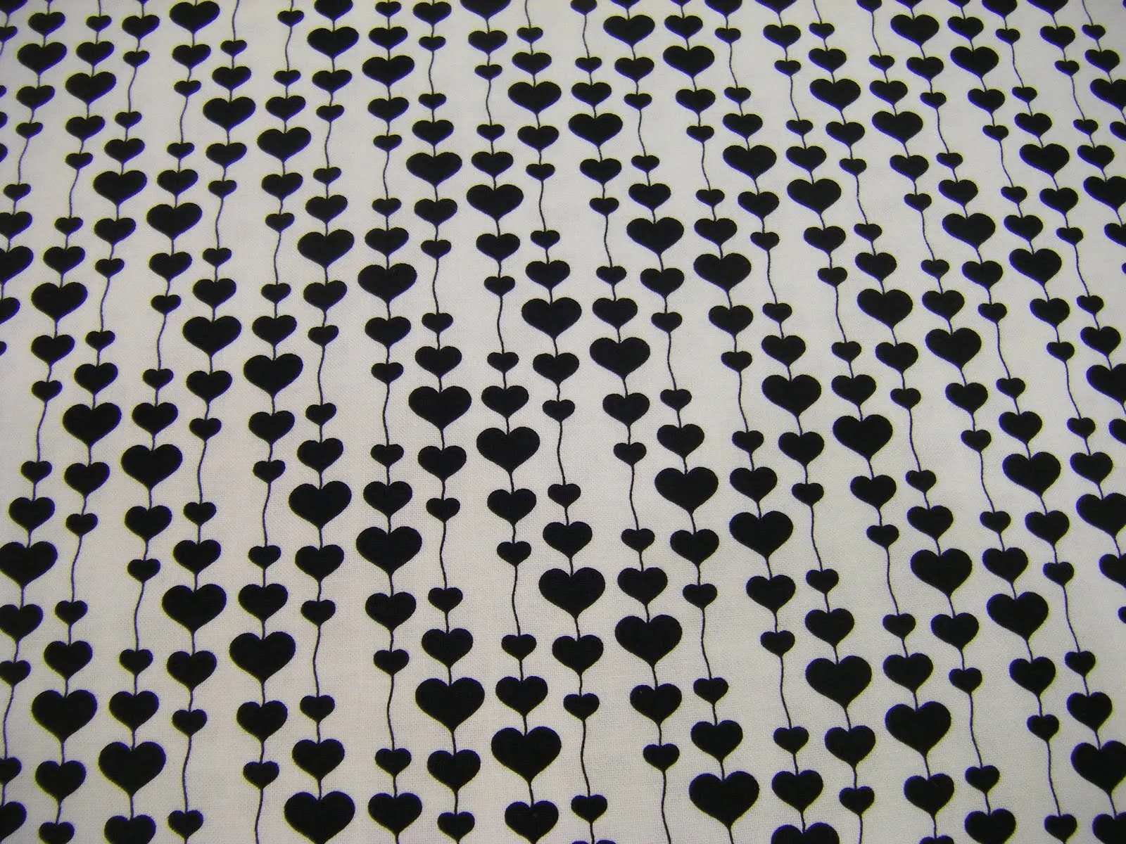 La Teranyina catalogo: Corazones en blanco y negro La Teranyina catalogo: Corazones en blanco y negro