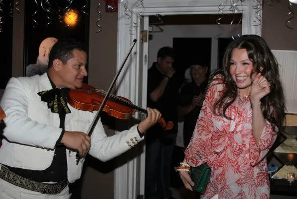Thalia's Baby Shower – new photos (2) | Enséñame a vivir Thalia's Baby Shower – new photos (2) | Enséñame a vivir