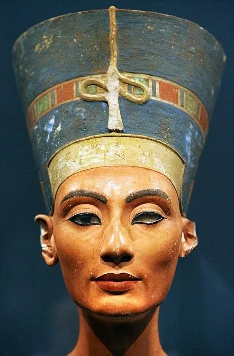 The History Blog » Blog Archive » Nefertiti bust was airbrushed The History Blog » Blog Archive » Nefertiti bust was airbrushed