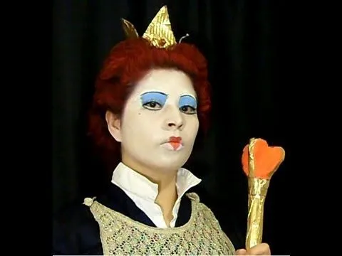 the queen of hearts (la reina de corazones) - YouTube