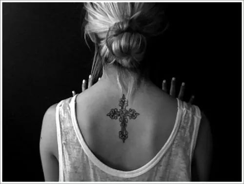 Tatuajes cruces para mujeres - Imagui