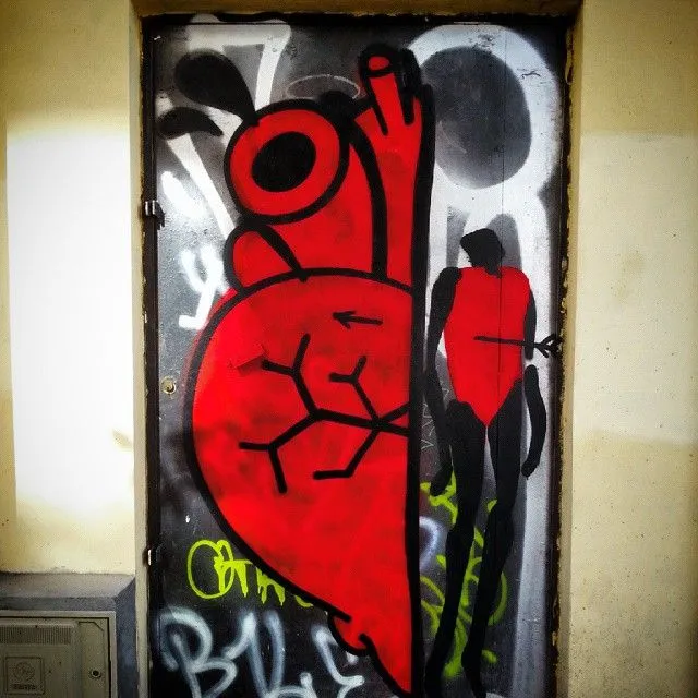 Through the heart #corazon #heart #grafitti #streetart #street ...