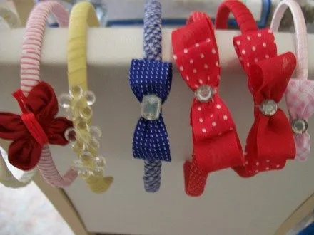 Tiaras Decoradas Infantis – Cabelo e Maquiagem | Moda - Cultura Mix Tiaras Decoradas Infantis – Cabelo e Maquiagem | Moda - Cultura Mix