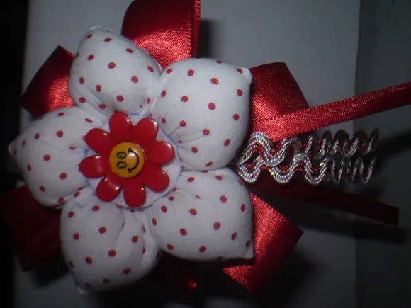 TIARAS DECORADAS | MUNDO DOS SONHOS ACESSÓRIOS | Elo7 TIARAS DECORADAS | MUNDO DOS SONHOS ACESSÓRIOS | Elo7