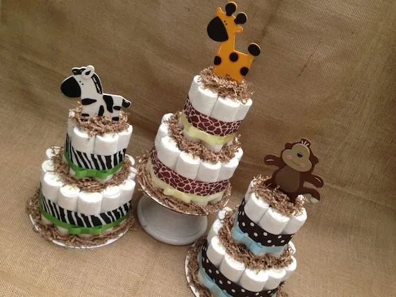 2 tier Jungle Safari Diaper Cakes for Baby por MrsHeckelDiaperCakes 2 tier Jungle Safari Diaper Cakes for Baby por MrsHeckelDiaperCakes