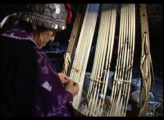 Tierra Adentro :: Viendo Telar Mapuche Trari Kan Tierra Adentro :: Viendo Telar Mapuche Trari Kan