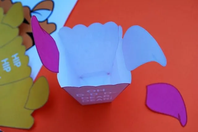 Tigger: Cajas para Popcorn para Imprimir Gratis. | Ideas y ... Tigger: Cajas para Popcorn para Imprimir Gratis. | Ideas y ...