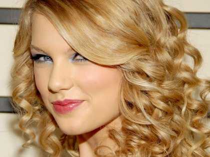 Tintes de moda: cómo cuidar tu pelo rubio dorado | Web de la Belleza Tintes de moda: cómo cuidar tu pelo rubio dorado | Web de la Belleza