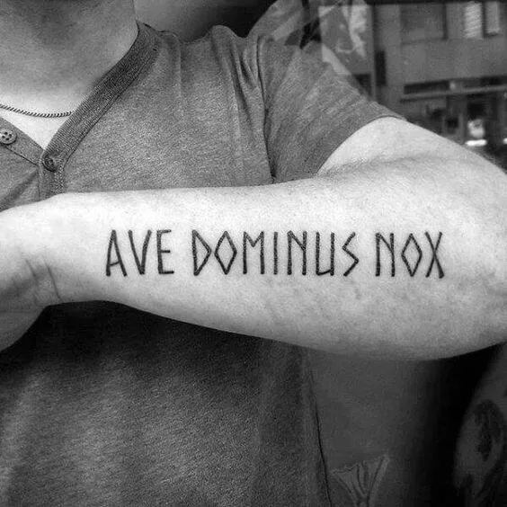 7 tipografías para plasmar tu personalidad en tu próximo tatuaje - Cultura Colectiva 7 tipografías para plasmar tu personalidad en tu próximo tatuaje - Cultura Colectiva