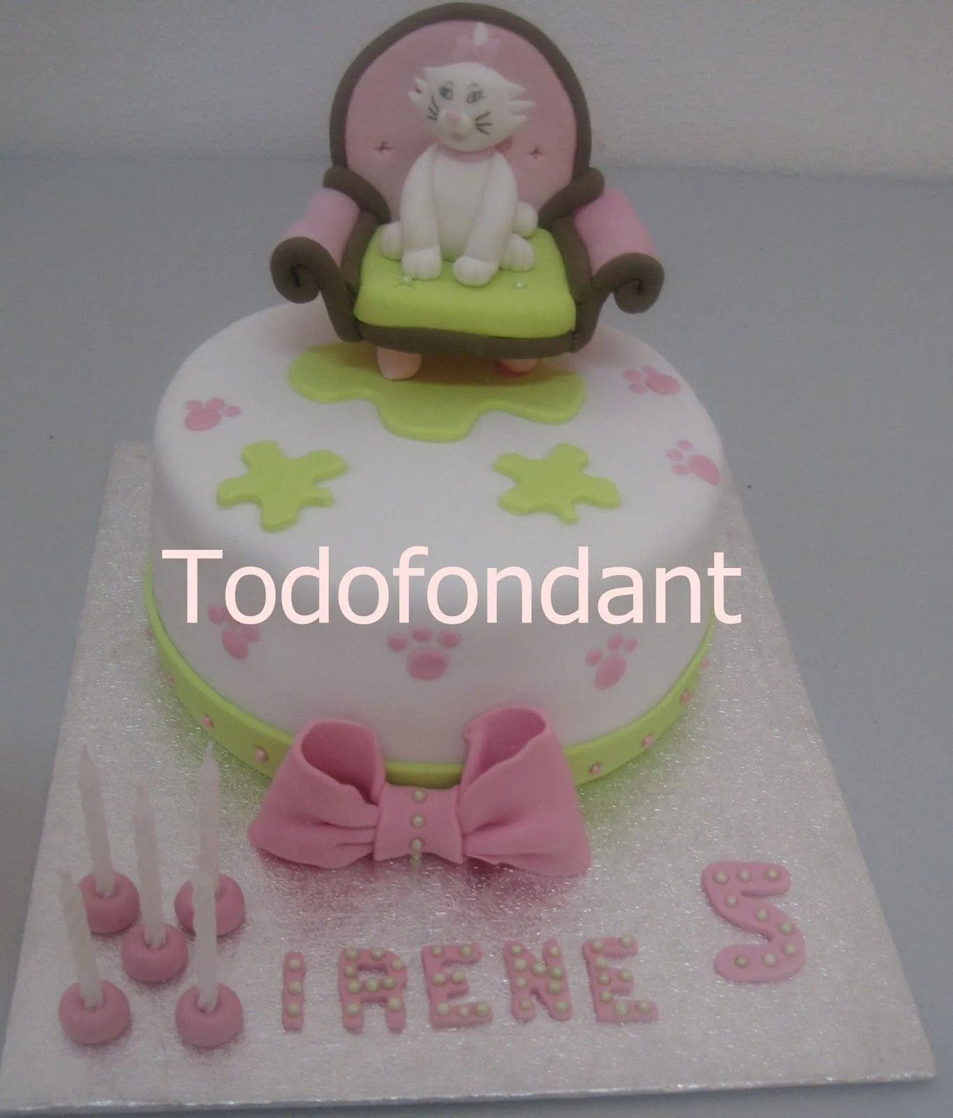 TODOFONDANT: TARTA ARISTOGATOS PARA EL CUMPLEAÑOS DE IRENE ... TODOFONDANT: TARTA ARISTOGATOS PARA EL CUMPLEAÑOS DE IRENE ...