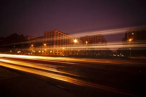 Cómo tomar fotografías a luces en movimiento | Aprende Fotografía ... Cómo tomar fotografías a luces en movimiento | Aprende Fotografía ...