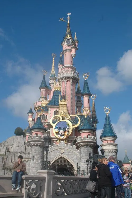 Dibujo castillo Disneyland paris - Imagui