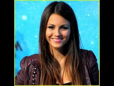 TOP 20 jovenes, lindas y famosas - YouTube