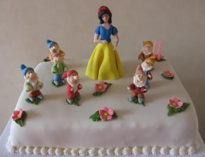 Torta de blancanieves y los siete enanitos - Imagui