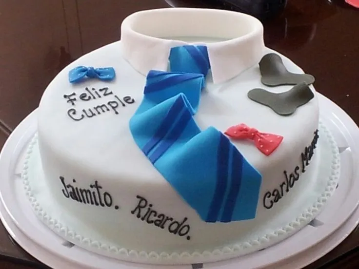 Torta camisa con corbata | Tortas con diseño | Pinterest