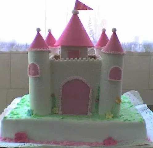 Torta de castillo. ATENCIÓN: Solo para tortas de panqueques de más ...