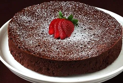 Torta de chocolate con chocolate - Hola Mujeres Torta de chocolate con chocolate - Hola Mujeres