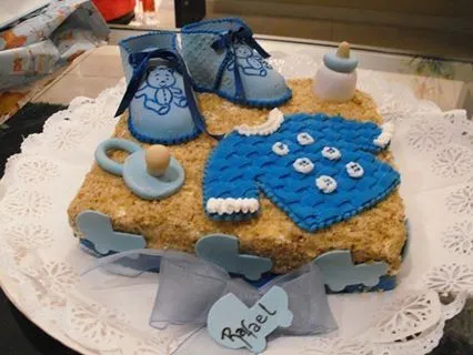 Torta para compartir en un "Baby Shower". Se realizó a base de mil ...