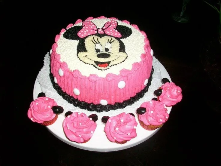 TORTA Y CUP CAKE DE YOGUR CON DECORACIÓN DE MINI MOUSE ...