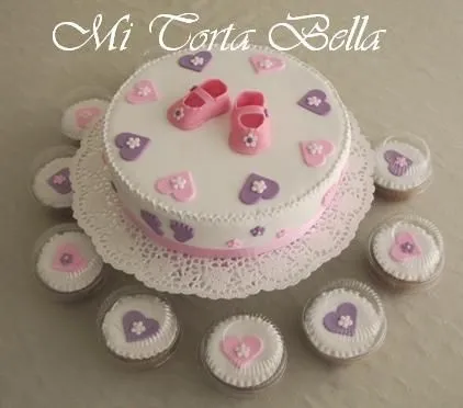 Torta y cupcakes de baby shower para nenas. | Tortas para baby ...