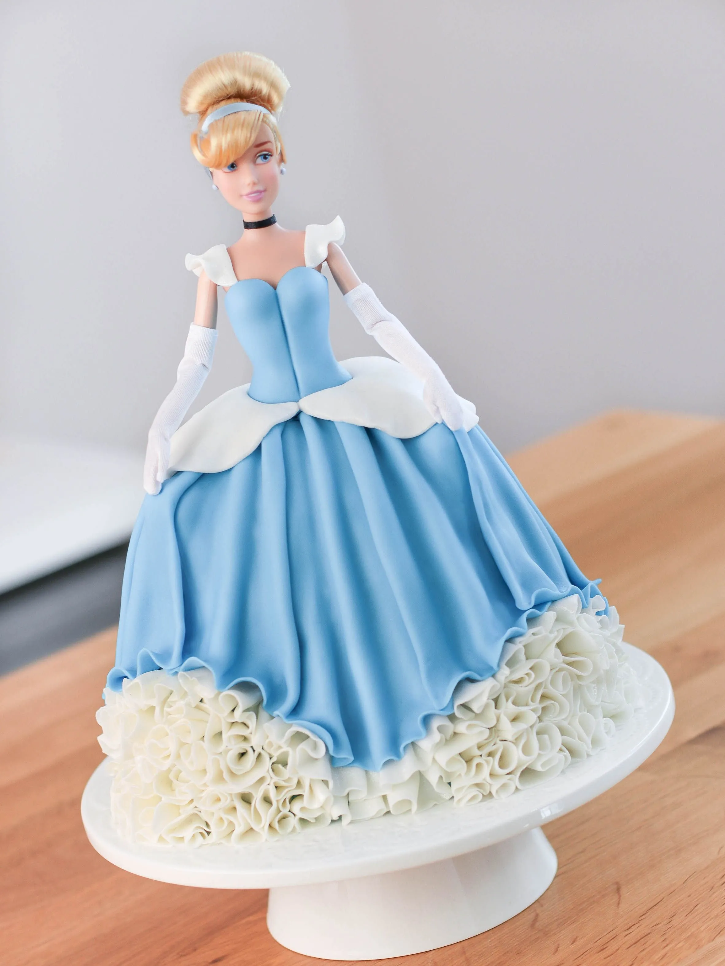 Torta Decorada de La Cenicienta x2 - Tan Dulce Torta Decorada de La Cenicienta x2 - Tan Dulce