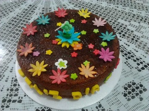 TORTA DECORADA CON FLORES EN FONDANT | Flickr - Photo Sharing! TORTA DECORADA CON FLORES EN FONDANT | Flickr - Photo Sharing!