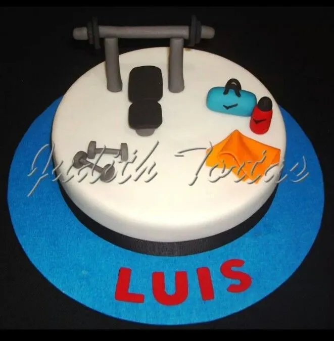 Torta para Hombres/Men on Pinterest | Fondant, Real Madrid and ...