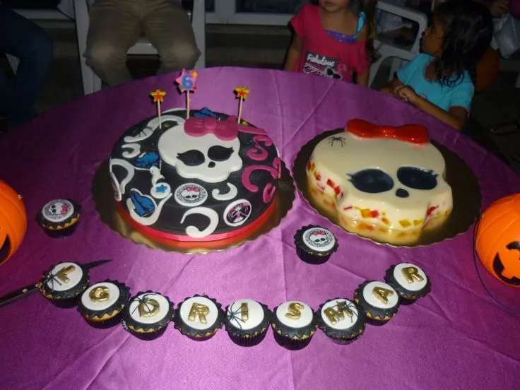 Torta de monster high y gelatina | dimar | Pinterest
