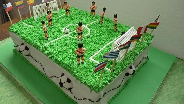 Torta motivo cancha de futbol - Imagui