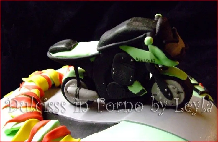 Torta Moto GP Ducati | Le Torte di Isabel | Pinterest