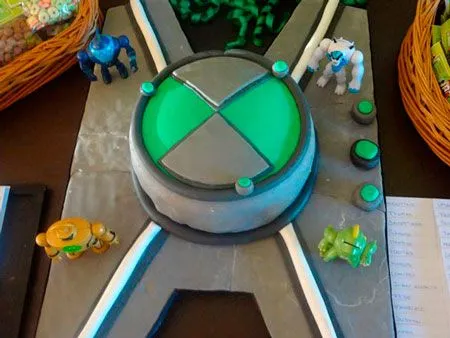 Torta de Omnitrix - Ben 10 - Fiestas infantiles