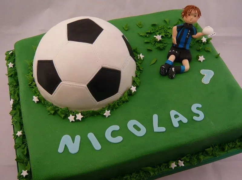 Torta con pelota de futbol - Imagui