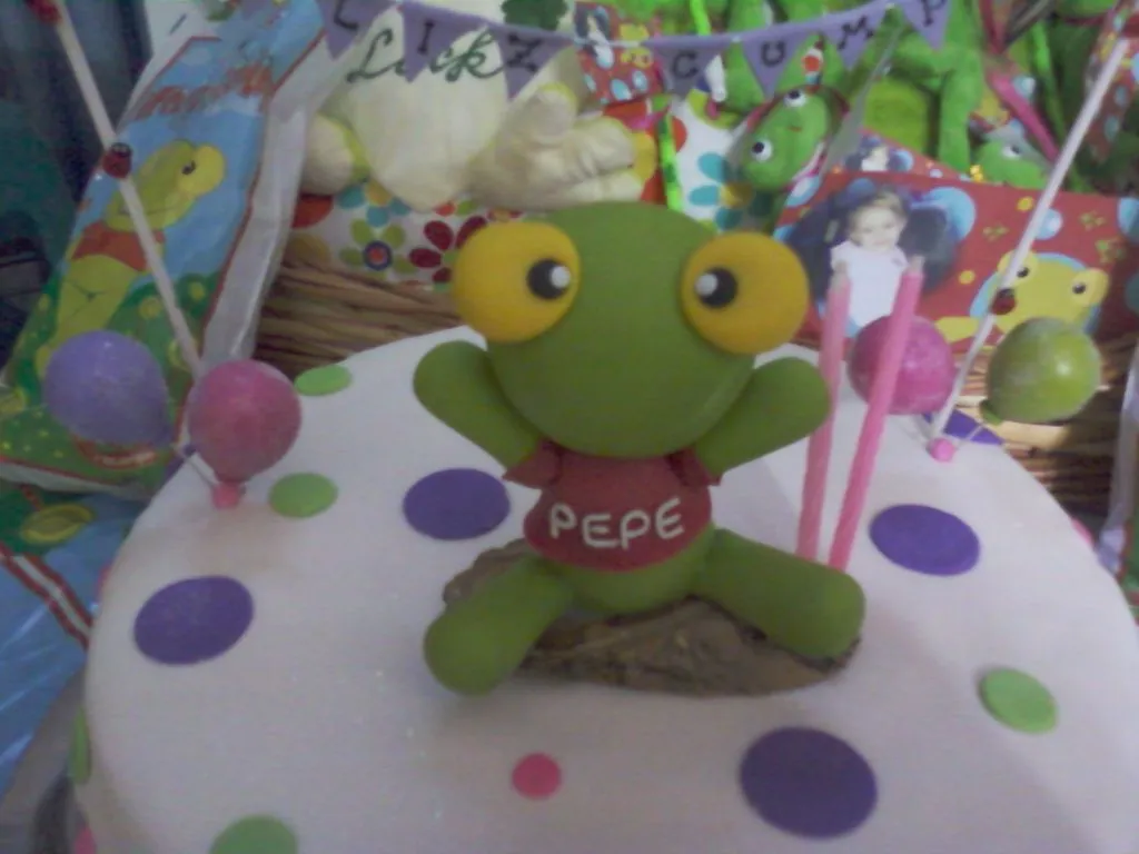 torta sapo pepe | Tortas Decoradas y Mesa Dulce