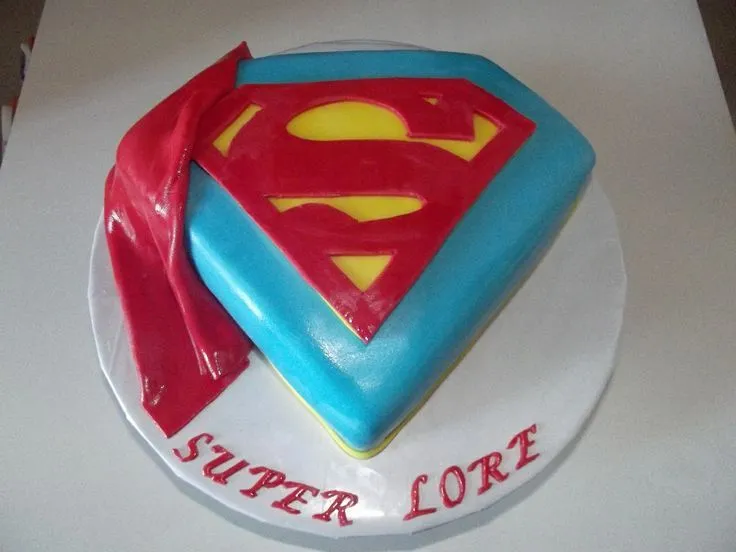 TORTA SUPERMAN | Le mie torte | Pinterest | Superman