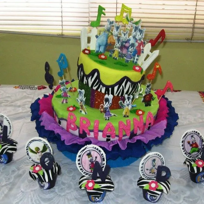 Torta zou . ponquesitos Bienvenido para fiesta. En foami ... Torta zou . ponquesitos Bienvenido para fiesta. En foami ...
