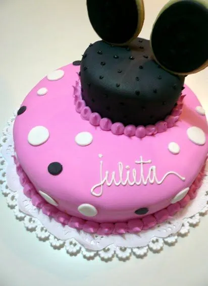 Torta+Minnie Cuando dos círculos dicen más que muchas palabras...