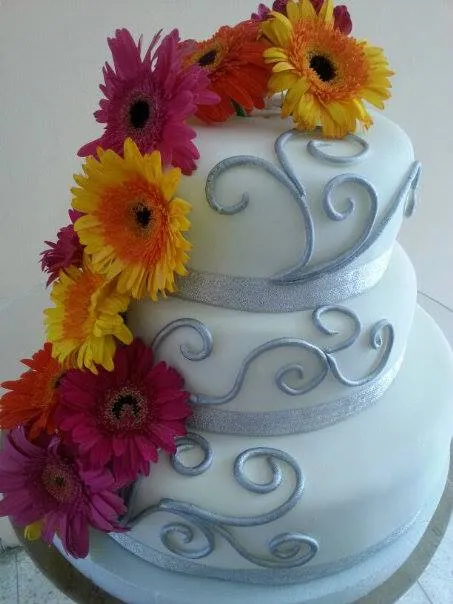 Tortas de 15 Años | Cesar's Cakes & Design