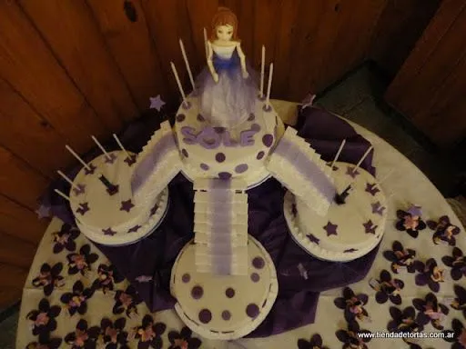 Tortas para 15 años con escaleras - Imagui
