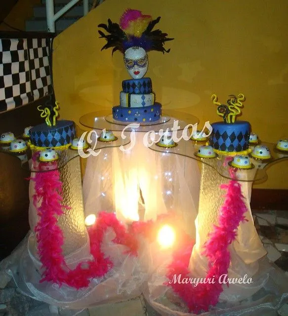 Tortas de 15 con antifaz - Imagui