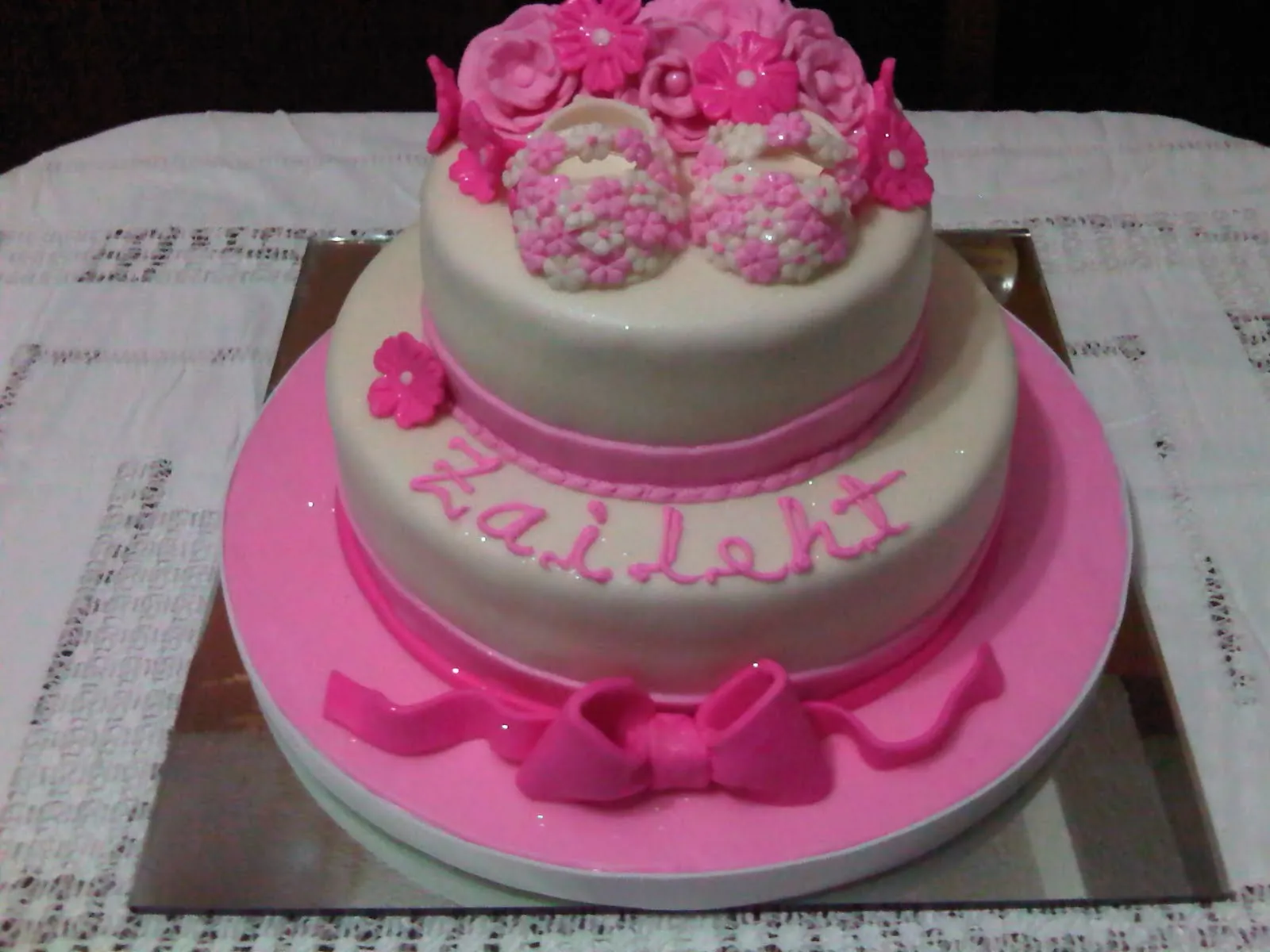 Las Tortas de Ara: Torta de Bautizo para niña Las Tortas de Ara: Torta de Bautizo para niña