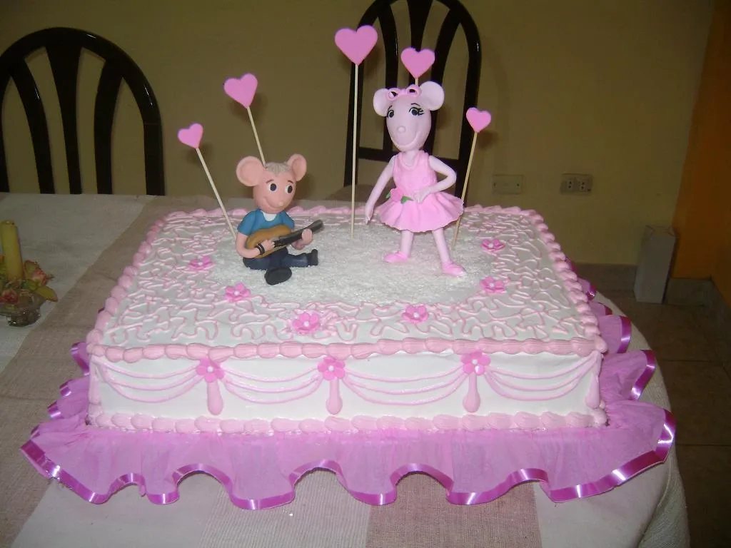 TORTAS Y BOCADITOS CHICLAYO: Torta de Angelina Ballerina