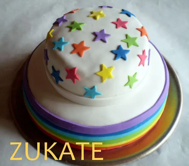 ZUKATE: TORTA ESTRELLAS ARCOIRIS