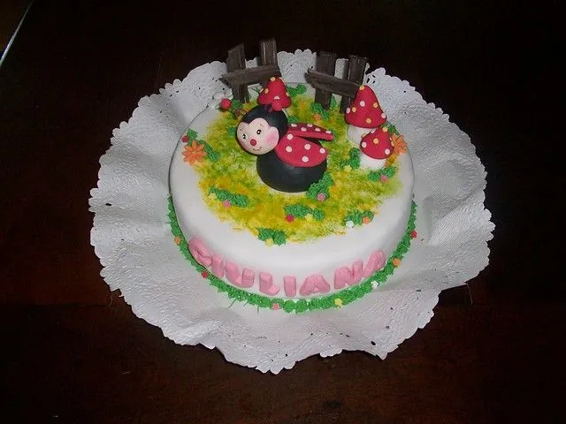 Tortas decoradas con vaquitas de san antonio - Imagui Tortas decoradas con vaquitas de san antonio - Imagui
